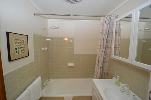Tombarra 4B - Accommodation Noosa 5