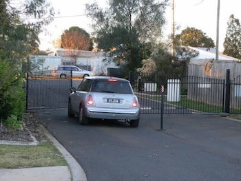 Pepper Tree Cabins - Accommodation Noosa 2