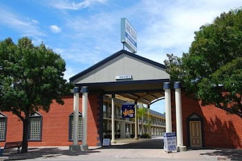 Jane Eliza Motor Inn - Accommodation Noosa 1