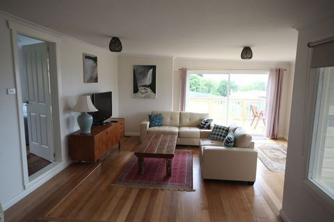 Seaview House Ulverstone - Accommodation Noosa 5
