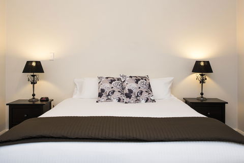 Colonial Court Villas - Accommodation Noosa 1