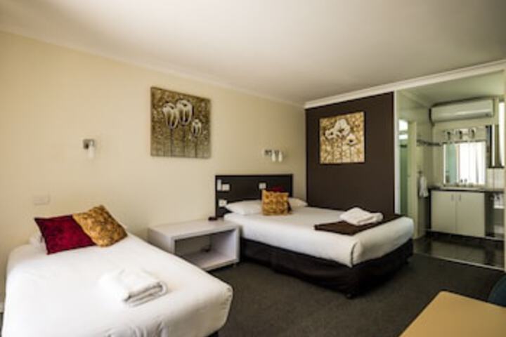 Hermidale NSW Accommodation Noosa