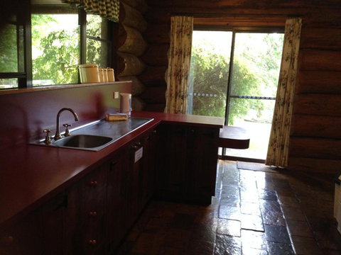 Canobolas Mountain Cabins - Accommodation Noosa 6