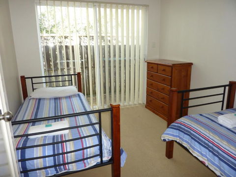 Seaside Villas - Accommodation Noosa 1