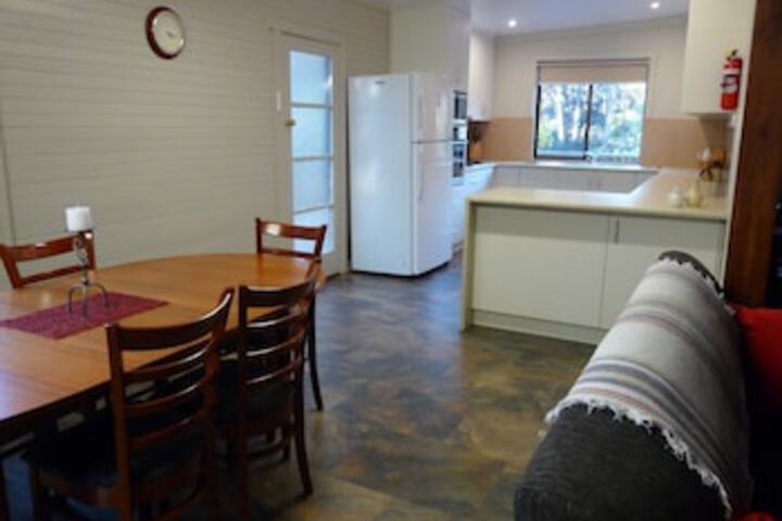 Sisters Beach TAS Accommodation Noosa