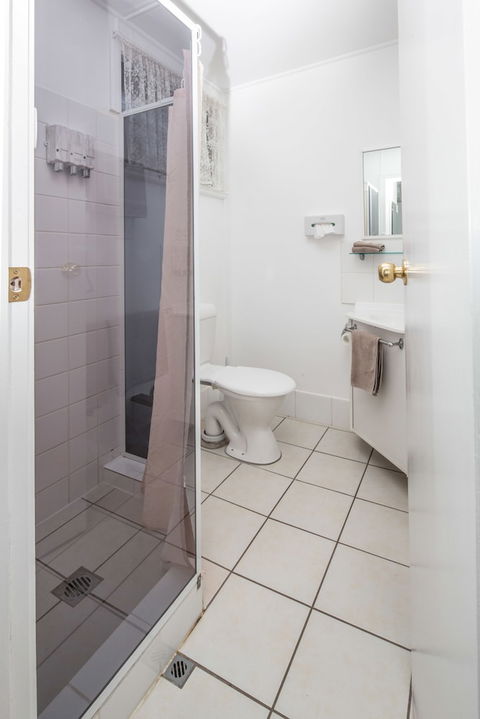 Tally Ho Motor Inn - Accommodation Noosa 4