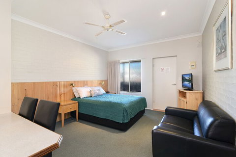 Catalina Motel Lake Macquarie - Accommodation Noosa 3