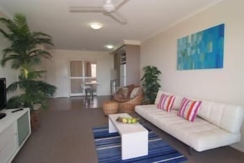 Airlie Central Apartments - Accommodation Noosa 4