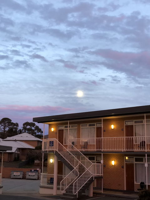 Queanbeyan Motel - Accommodation Noosa 0