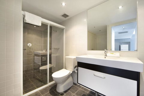 Astra Apartments - Paramatta - Accommodation Noosa 2