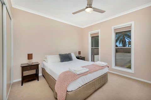 Kennedy Holiday Villas - Accommodation Noosa 2