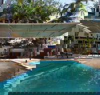 Palm Court Budget Motel Hostel/Backpackers - Accommodation Noosa