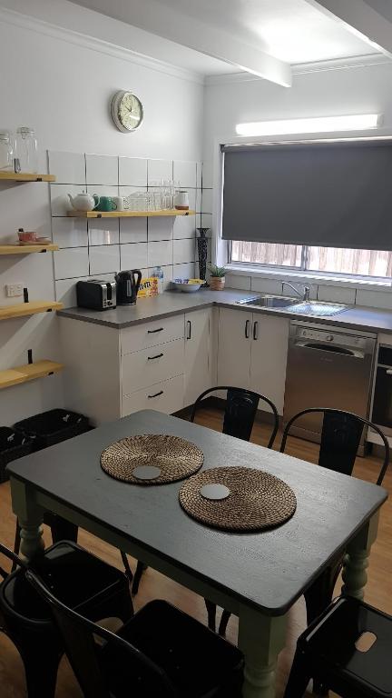 At Home Apartments - Accommodation Noosa 5