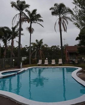 Tabourie Lake Motel - Accommodation Noosa 0