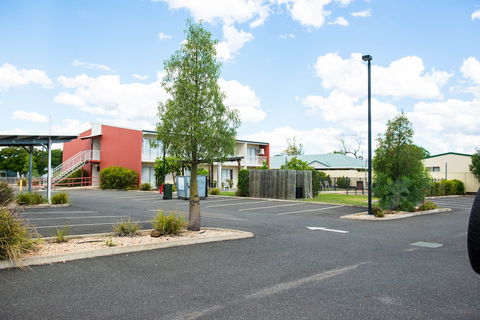Capella Coach Inn - Accommodation Noosa 0