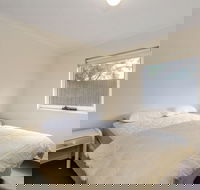Two Bays Apartments - Accommodation Noosa