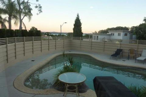 Corlette Poolside Getaway - Accommodation Noosa 4