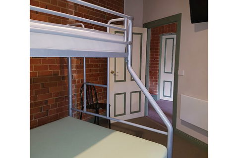 Mansfield Traveller's Lodge - Accommodation Noosa 4