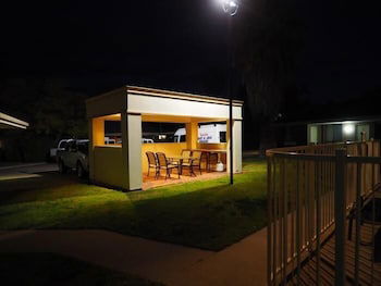 Jacaranda Motel & Holiday Units - Accommodation Noosa 0