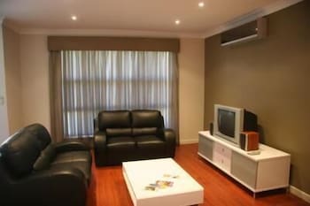 Ethelton Serviced Apartments - Accommodation Noosa 2