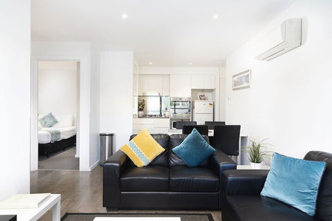 RNR Serviced Apartments North Melbourne - Accommodation Noosa 5