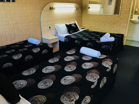 Shamrock Hotel Motel - Accommodation Noosa 5