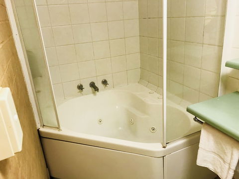 Shamrock Hotel Motel - Accommodation Noosa 4