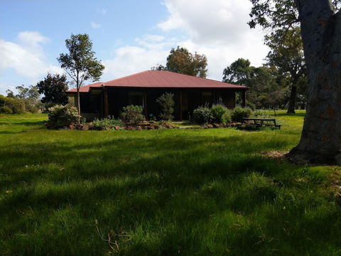 Dunsborough Rail Carriages & Farm Cottages - Accommodation Noosa 0