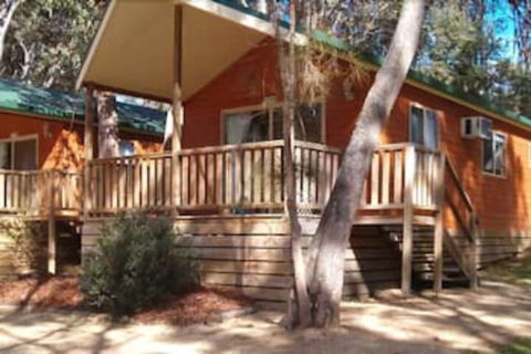 Island View Beach Resort - Accommodation Noosa 2
