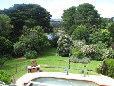 Leafield Cottages - Accommodation Noosa 1