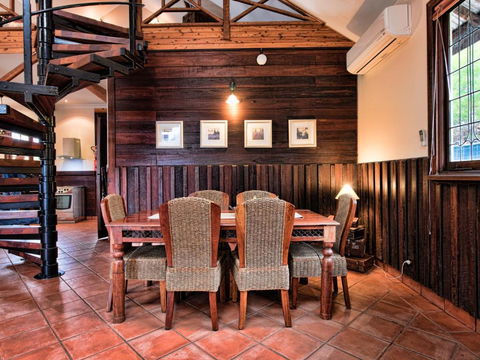 Oak Tree Barn Bridgetown - Accommodation Noosa 1