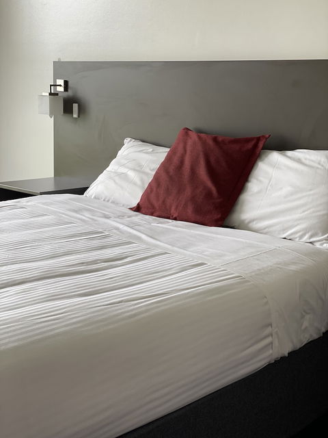 Country Roads Motor Inn Dysart - Accommodation Noosa 3