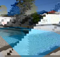 Riviera on Ruthven Motel - Accommodation Noosa