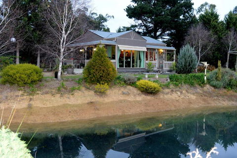 Still Waters - Accommodation Noosa 6