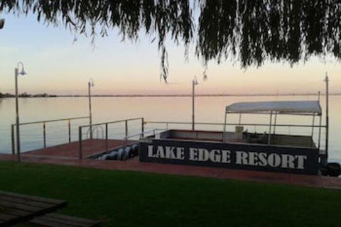 Lake Edge Resort - Accommodation Noosa 1