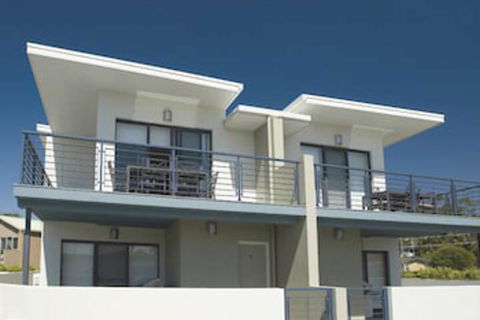 Mollymook Beachfront Executive Apartment - Accommodation Noosa 3