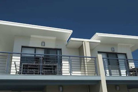 Mollymook Beachfront Executive Apartment - Accommodation Noosa 6