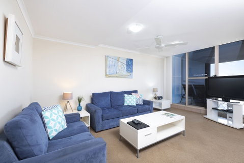 Beaches International - Accommodation Noosa 2