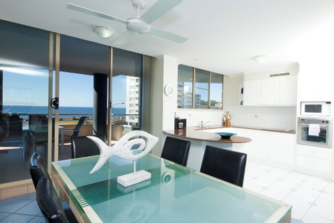 Beaches International - Accommodation Noosa 5