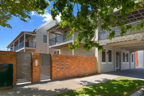 Waterstreet Apartment - Accommodation Noosa 5