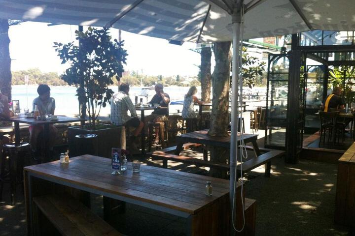 East Fremantle WA Accommodation Noosa