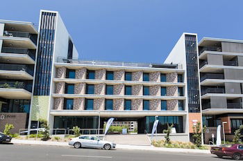 Racecourse Space Pop Up - Accommodation Noosa 6