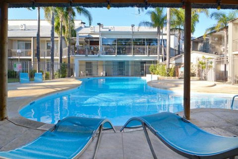 Mandurah Motel And Apartments - Accommodation Noosa 2