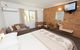 Country Comfort Gin Gin Wild Scotsman Motor Inn - thumb 5