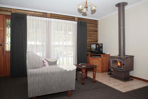 Halls Gap Log Cabins - Accommodation Noosa 2