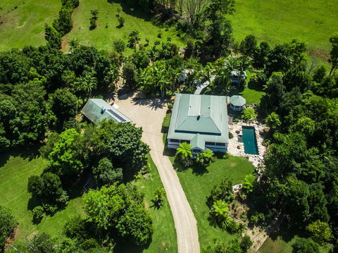 A PERFECT STAY - Bangalla Estate - Accommodation Noosa 1