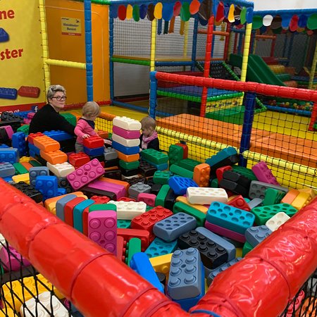 Austrian Club Melbourne - Accommodation Noosa 0