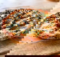 Trulli Woodfire Pizzeria - Accommodation Noosa