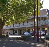 Royal Hotel Restaurant - Accommodation Noosa
