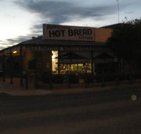 Robbo's Restaurant at Robertson's Hot Bread Kitchen - Accommodation Noosa